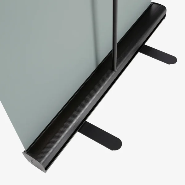 رول أب TOPSELLER 85 × 200 سم بهيكل أسود – طباعة مخصصة